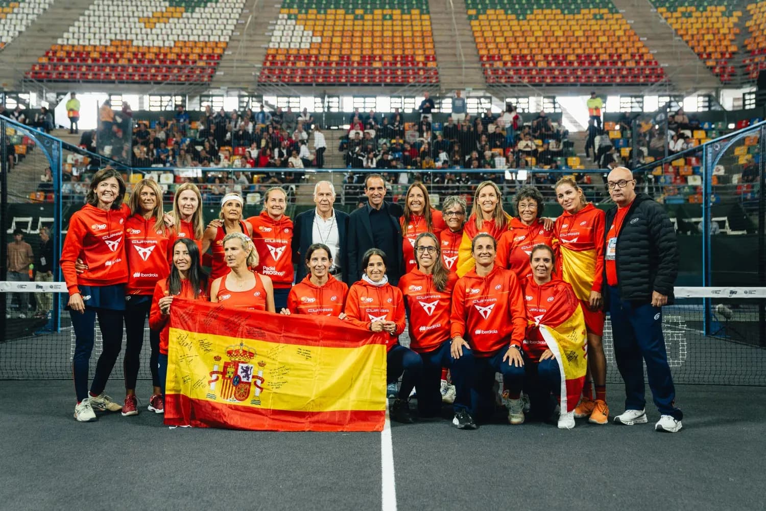 España firma un tetracampeonato mundial histórico en el pádel Senior femenino